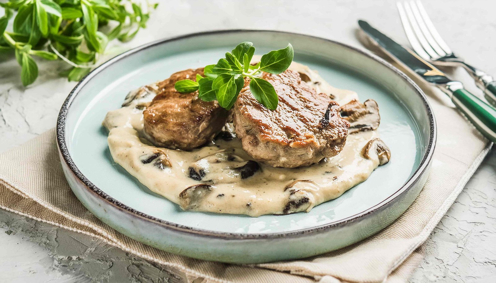 Letonya’da Ne İçilir ve Nerede Yenilir?